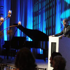 Mo Rocca emcees Golden Gammage Gala