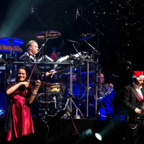 Mannheim Steamroller Xmas ©Sara Hoffman