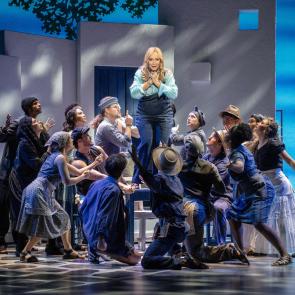 Christine Sherrill (Donna Sheridan) and the Company of MAMMA MIA! 25th Anniversary Tour. Photo by Joan Marcus